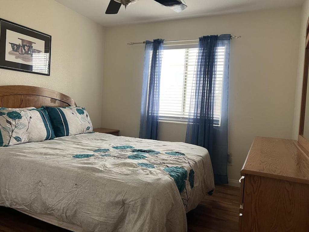 Ferienhaus Vic's 3 Bedroom 4beds & Pool Centrally Located!